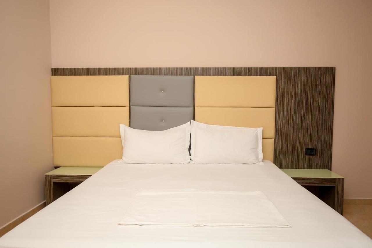 Hotel Aliko Radhime Exterior photo