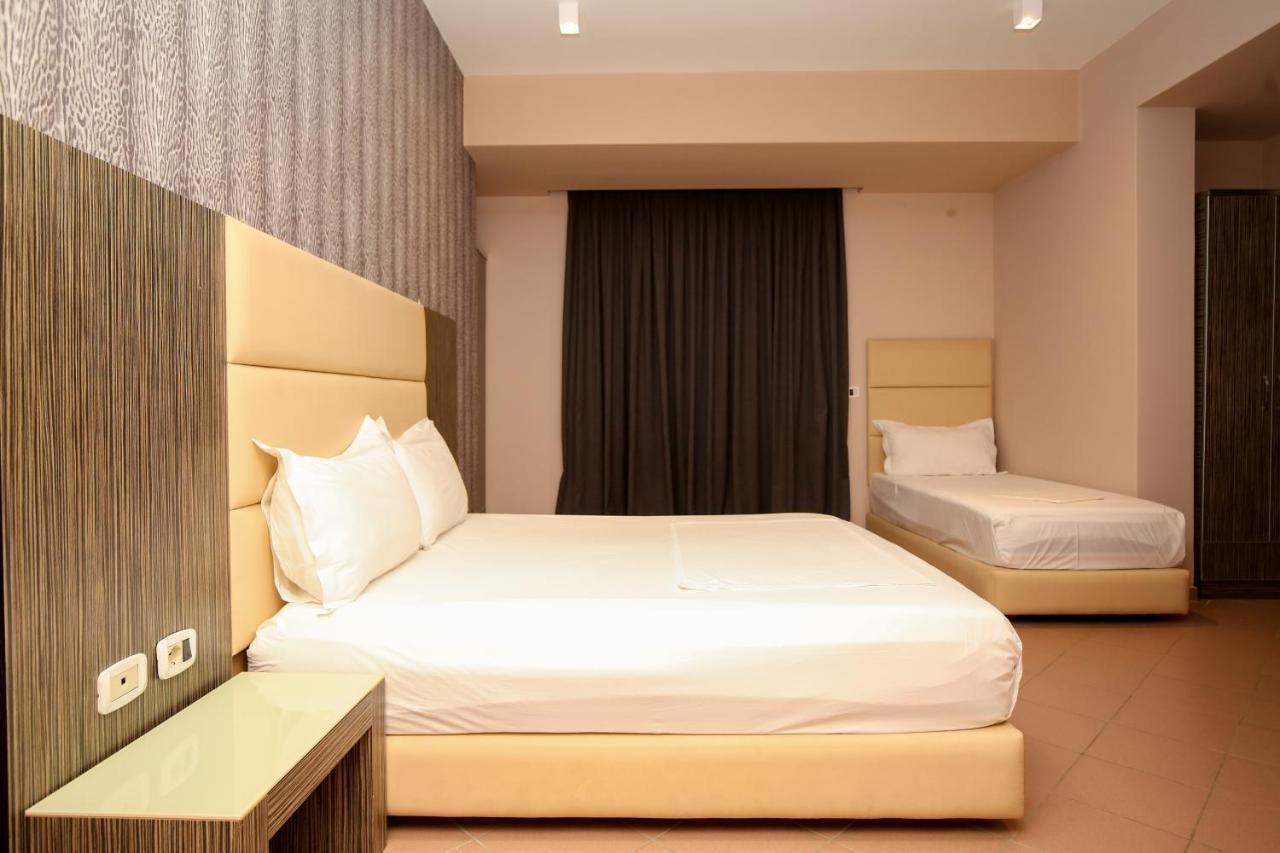 Hotel Aliko Radhime Exterior photo
