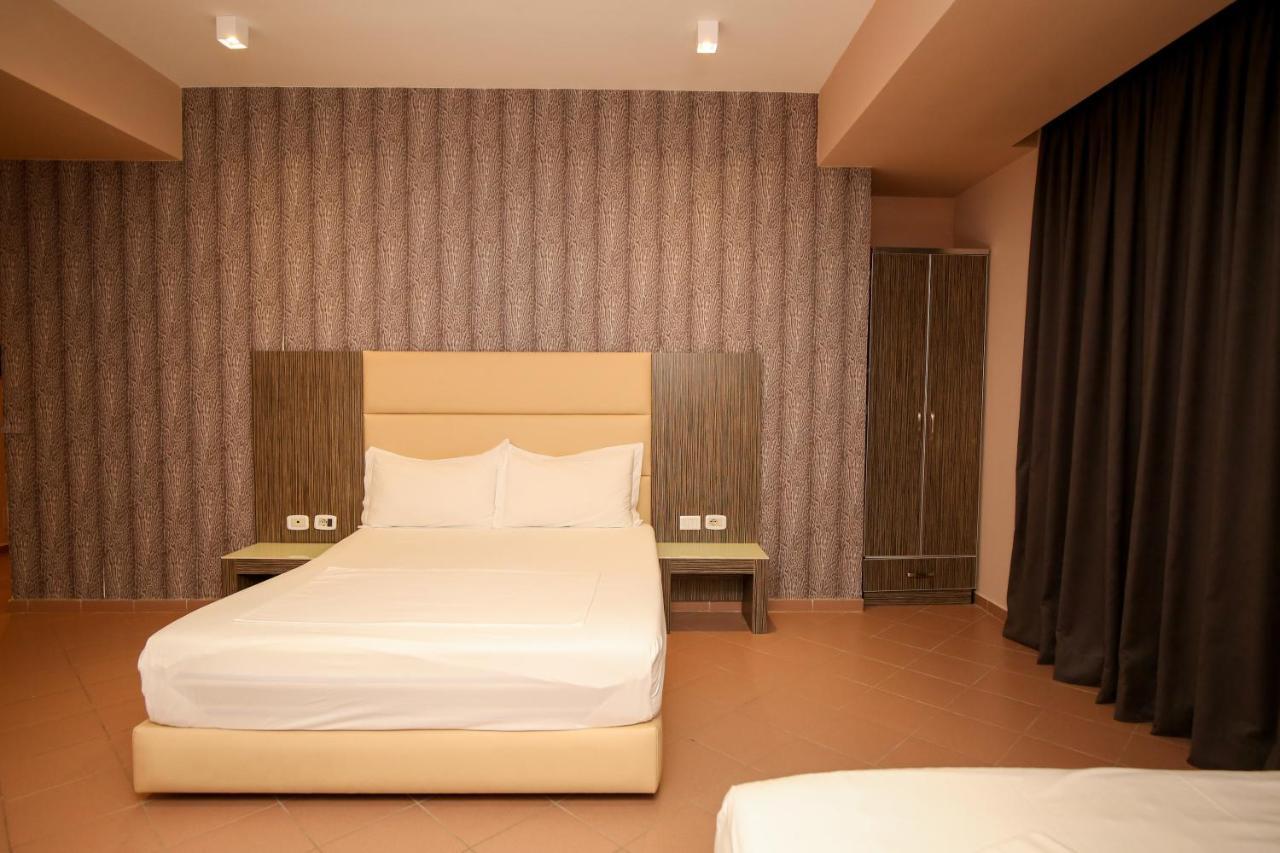Hotel Aliko Radhime Exterior photo